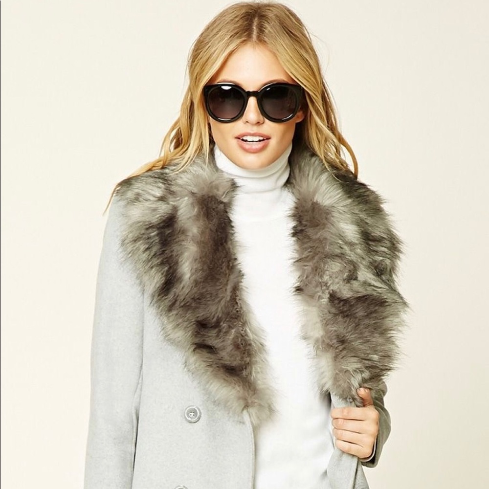 Faux Fur Collar Grey Coat - Picture 1 of 4